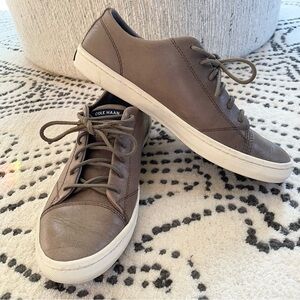 COLE HAAN Low Top Leather Sneakers, Men’s 7, tan
